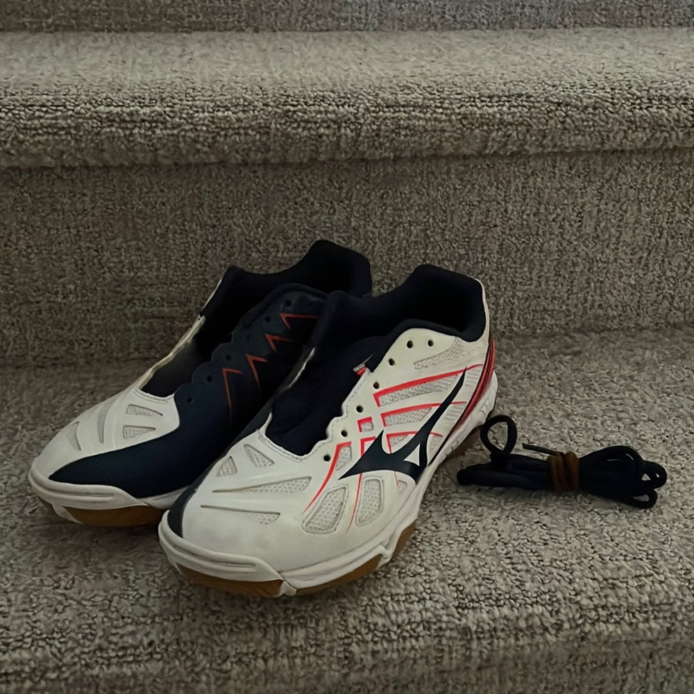 COPY - Mizuno volleyball shoes